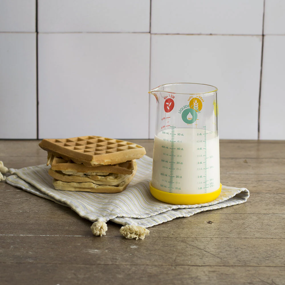 Glass Measuring Pitcher - Metric Units - Image 2